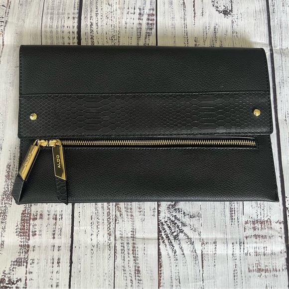 Aldo Black and Gold Textured Clutch,snakeskin-textured band, gold hardware New - Picture 1 of 7